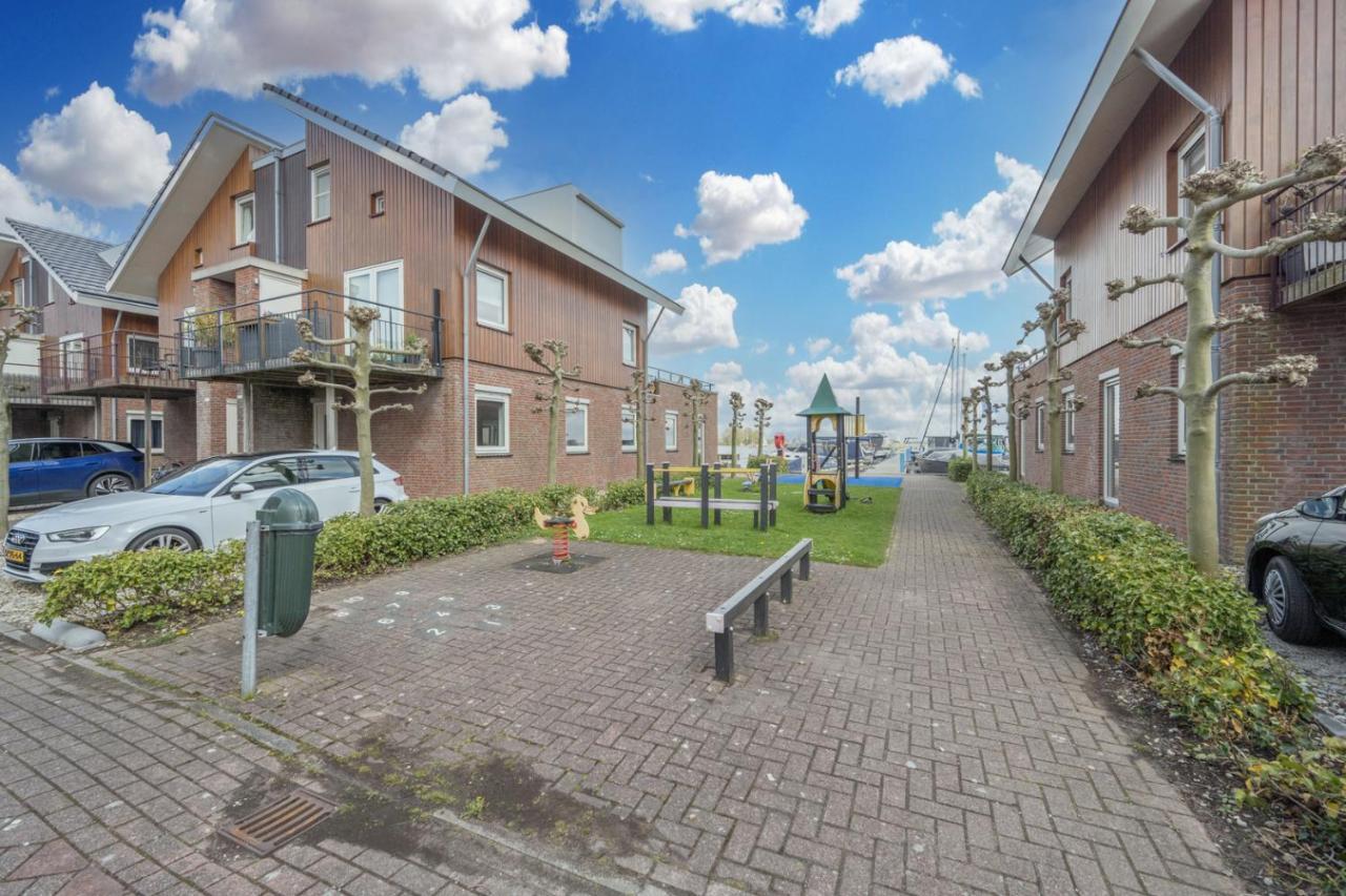 Meerzicht 24 - Luxury Family Accommodation With Beautiful Lake Side View Uitgeest Zewnętrze zdjęcie